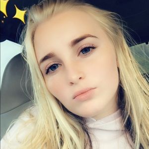 Meet your Posher, Aimee